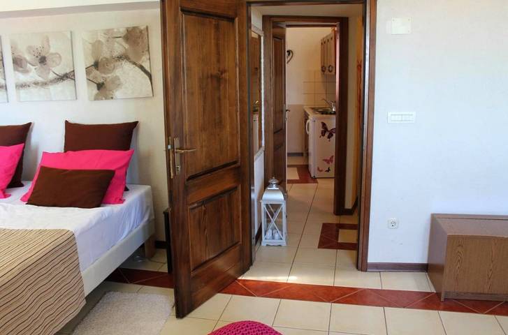 Gîte pour 4 personnes, avec piscine et jardin ainsi que sauna et jacuzzi à Motovun - 4