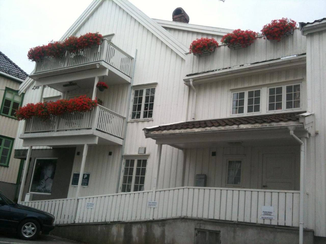 Holsthuset Losji in Grimstad