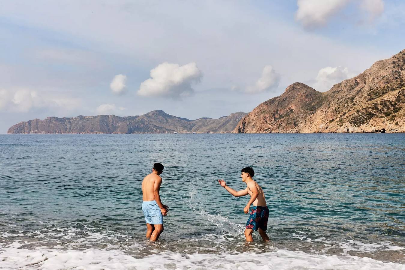 Confort Cabo 2 til 4 personas - 2 personas. incluido en el precio in El Portús, Cartagena