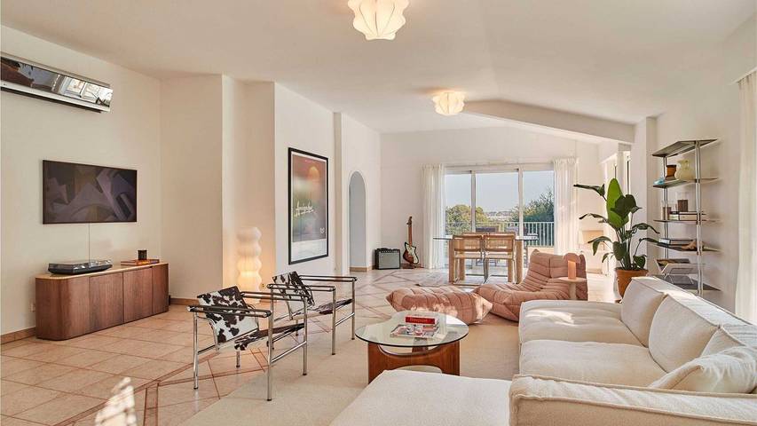 Villa pour 6 personnes, avec piscine et balcon/terrasse à Vallauris