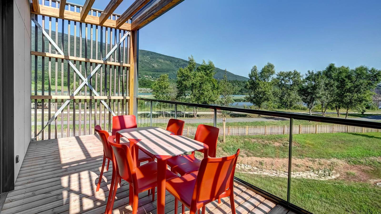 Entire apartment, Motz-Le Village des Oiseaux-One-Bedroom Apartment in Motz, Chambéry region