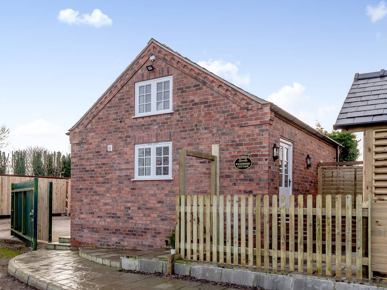 Log Cabin for 2 People in Lincolnshire, Midlands