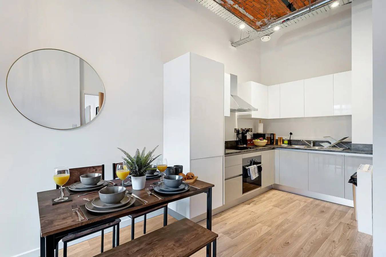 Ganze Wohnung, Pass the Keys | Fab 2 Bed Apt in Mill Conversion in Stockport, Greater Manchester