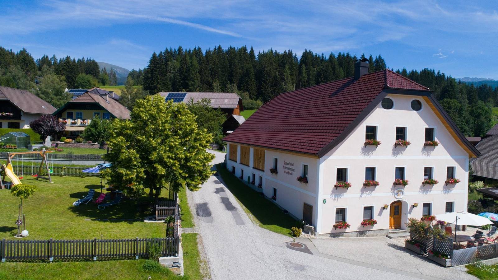 Ganze Ferienwohnung, Apartment/Wohn-Schlafraum/Dusche, Wc in Mariapfarr, Bundesland Salzburg