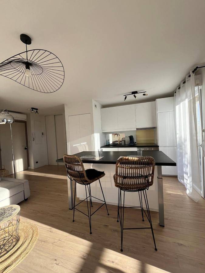 Appartement entier, One-Bedroom Apartment in Roques, Toulouse et ses environs