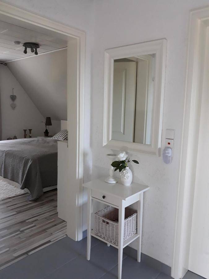 Ganze Wohnung, One-Bedroom Apartment in Amelinghausen, Nordheide