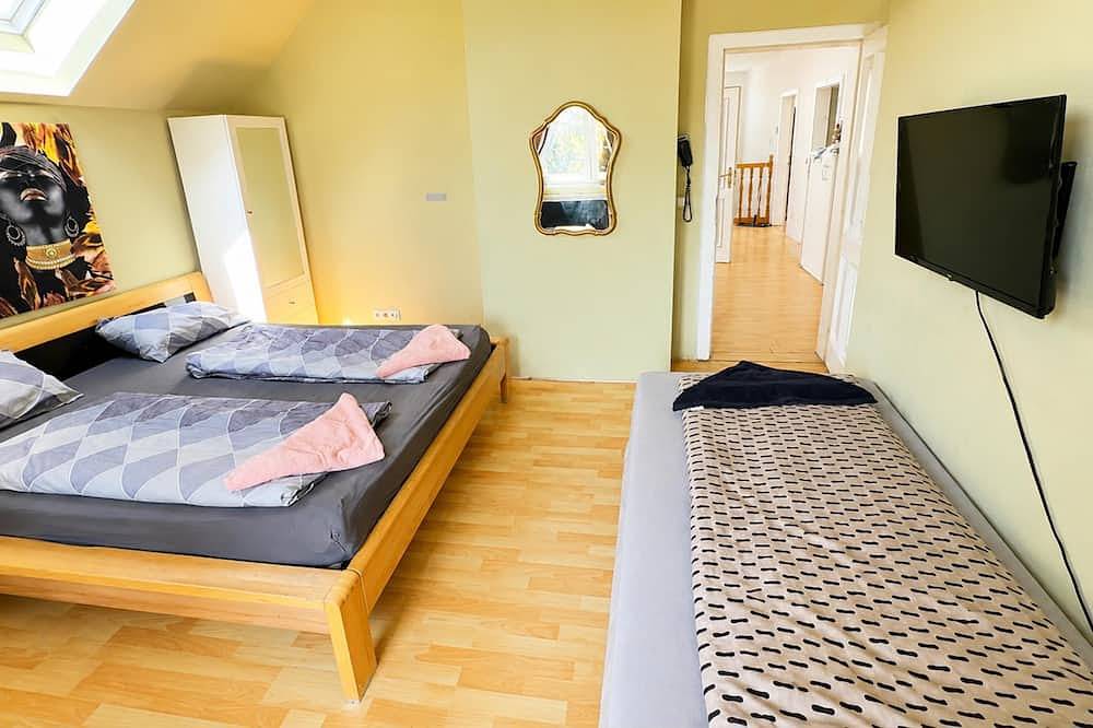 Beautiful Room in Shared Villa | Garden & Parking in Floridsdorf, Vienne (Autriche)