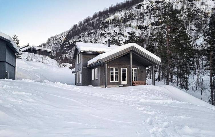 Ferienhaus für 9 Personen, mit Ausblick und Terrasse sowie Garten - 1