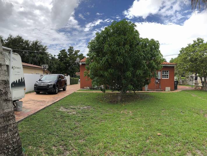 Vacation rental for 4 people, with terrace in Miami Springs