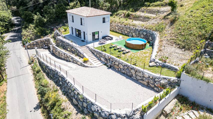 Villa pour 6 personnes, avec jardin et terrasse dans les Alpes maritimes - 2