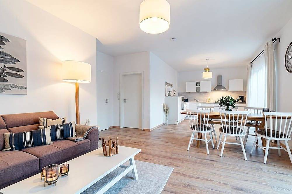 Ganze Wohnung, Watthuus - Ferienwohnung \"Watthuus\" mit Garten, Wlan und 90 m² für bis zu 6 in Eilsum, Krummhörn