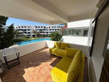 Gîte pour 5 personnes, avec piscine et vue ainsi que terrasse et jardin dans Cabo Negro