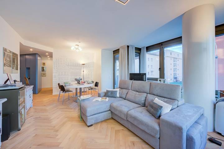 Ferienwohnung für 5 Personen, mit Balkon und Terrasse sowie Kinderpool