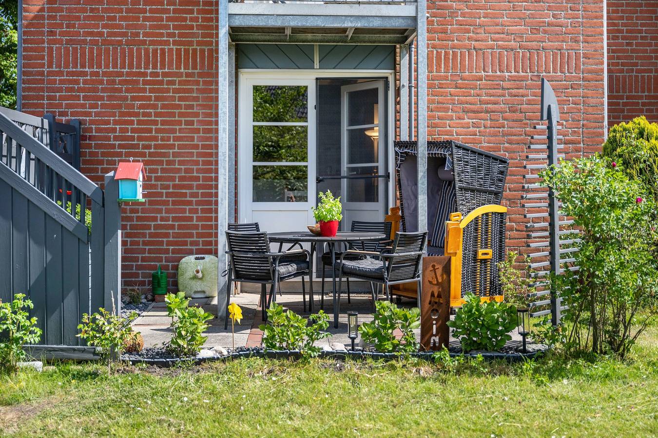 Ganze Wohnung, Ferienwohnung 'To Huus Pellworm' mit privater Terrasse, privatem Garten und Wi-Fi in Pellworm, Nordseeküste