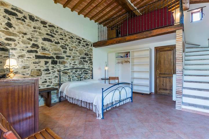Pino di Sopra in Castelnuovo di Val di Cecina, Riserva Naturale di Monterufoli