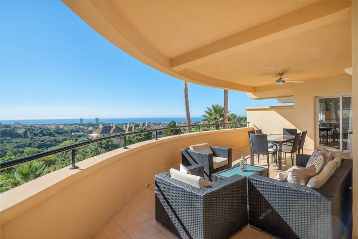 Ferieleilighet for 6 personer, med Hage og Barnebasseng i Marbella
