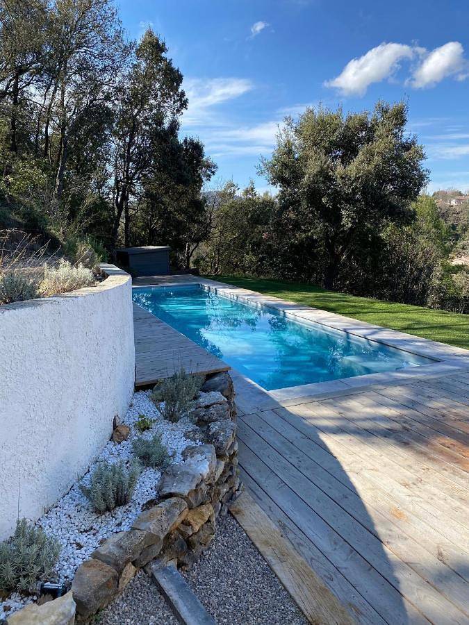 Apartamento de vacaciones para 2 personas, con vistas además de piscina y jardín - 1