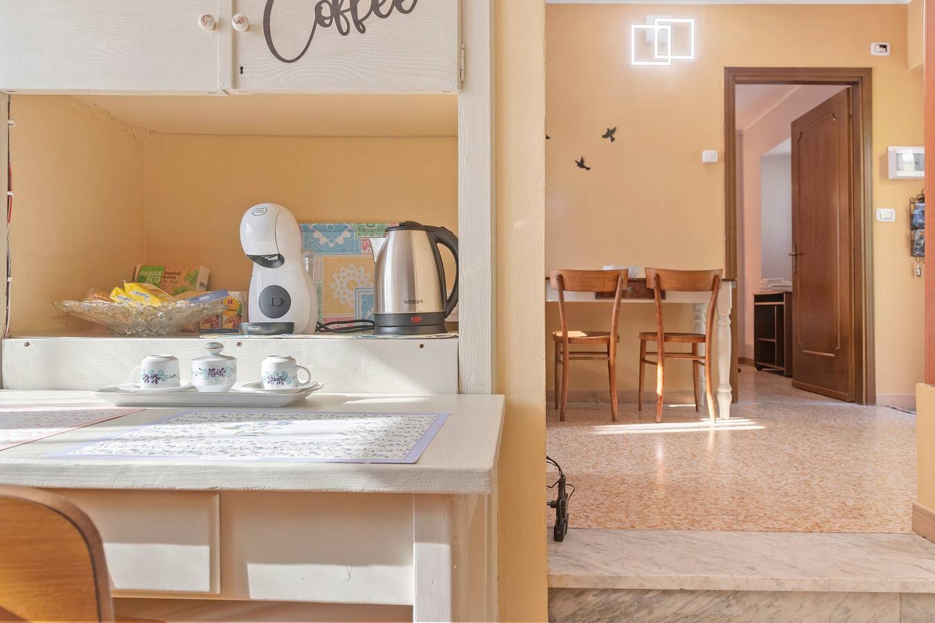 Ganze Wohnung, Apartment „La Casetta“ mit privatem Garten, Balkon und Wlan in Marzio, Luganer See (Lombardei)