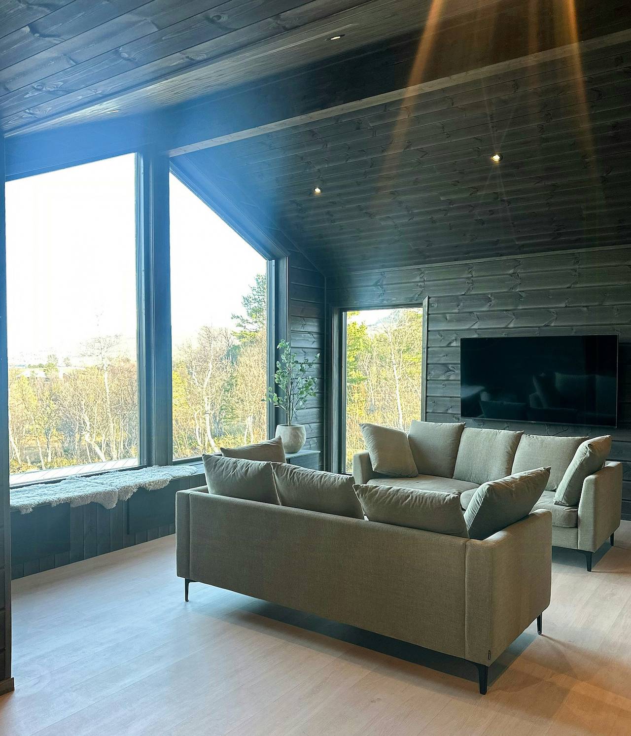 Idyllische Hütte mit Panoramablick auf die Berge in Rennebu