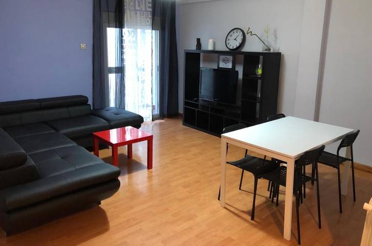 Apartamento de vacaciones para 8 personas, con balcón - 1