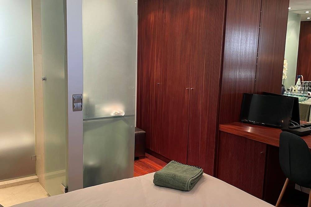 Ganze Wohnung, Happy Room - Saint-Tropez Center - With Outdoor Parking Space in Saint-Tropez, Draguignan Region