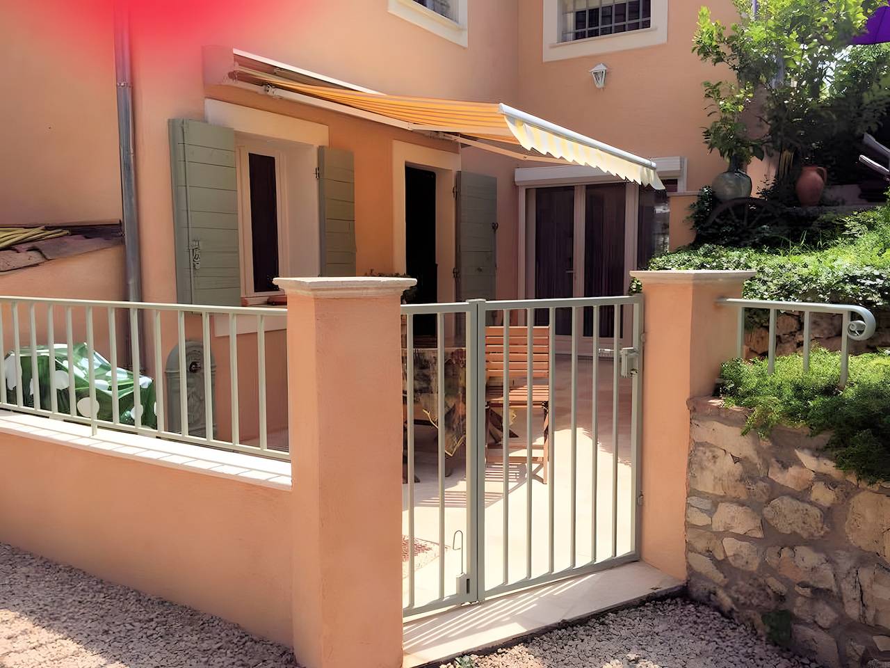 Vakantiehuis 'Loc Provence' met Privézwembad, Wi-Fi en Airconditioning in Montauroux, Draguignan en omgeving