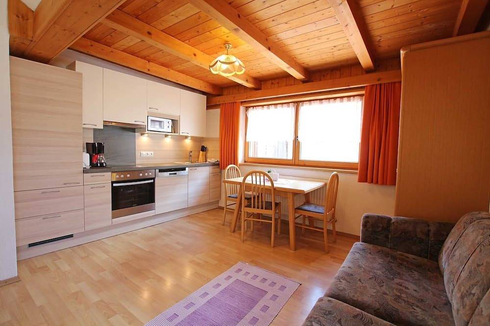 Gästezimmer 1 - Anni Winkler Gästeheim  direkt im zentrum in Nauderer Berge, Nauders