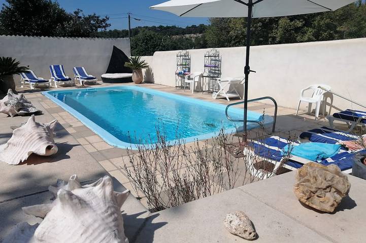 Villa pour 6 personnes, avec balcon et jardin, animaux acceptés à Orange