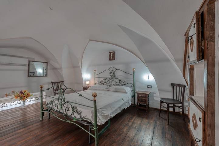 Casa vacanza per 5 persone, con giardino, adatto a famiglie con bambini in Veglie