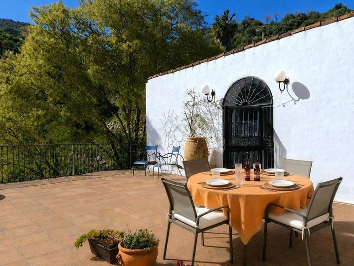 Casa rural para 4 personas, con Balcón y Terraza además de Jardín y Piscina en Moclinejo - 3