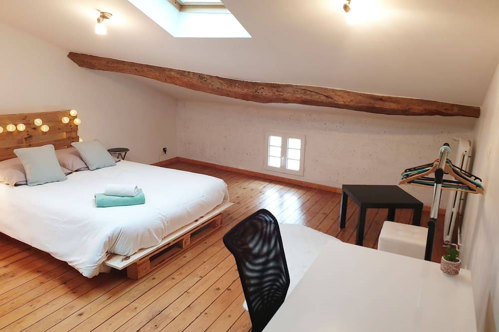 Cozy townhouse with interior courtyard ! in Angoulême, Charente