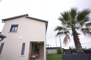 Gîte pour 4 personnes, avec vue ainsi que terrasse et jardin dans Le Quatorzieme