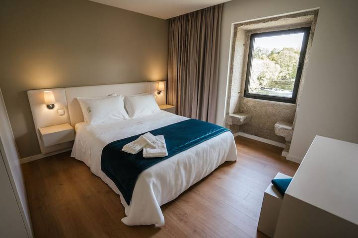 Appartement entier, 2 bedroom apartment * Spa * River view in Braga, District de Braga