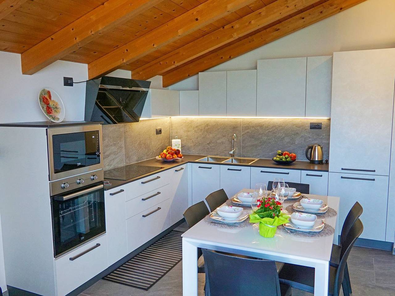 Ganze Wohnung, Andrea Panorama-Ferienwohnug am Comer See in Aurogna, Trezzone