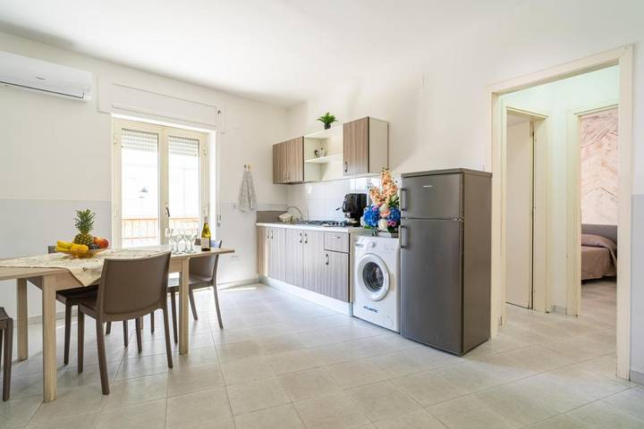 Gîte pour 6 personnes, avec vue et jardin, animaux acceptés à Strongoli - 4