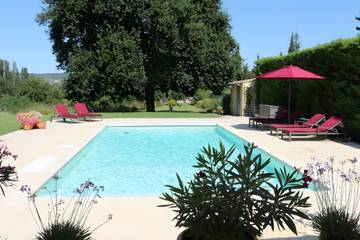 Chambre d’hôte pour 2 personnes, avec jardin à Mirabel-aux-Baronnies