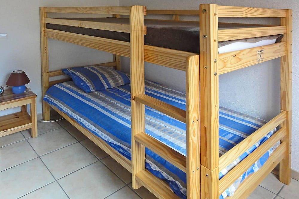 Ganze Wohnung, Schöne 67m² Ferienwohnung, 2 Schlafzimmer, Parkplatz, Südbalkon – Briançon in Briançon, Serre Chevalier