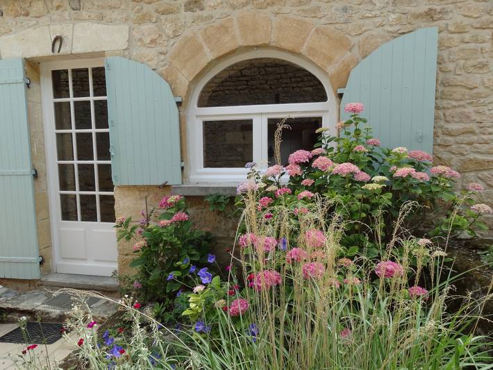 Gîte pour 5 personnes, avec piscine, animaux acceptés à Peyzac-le-Moustier - 3