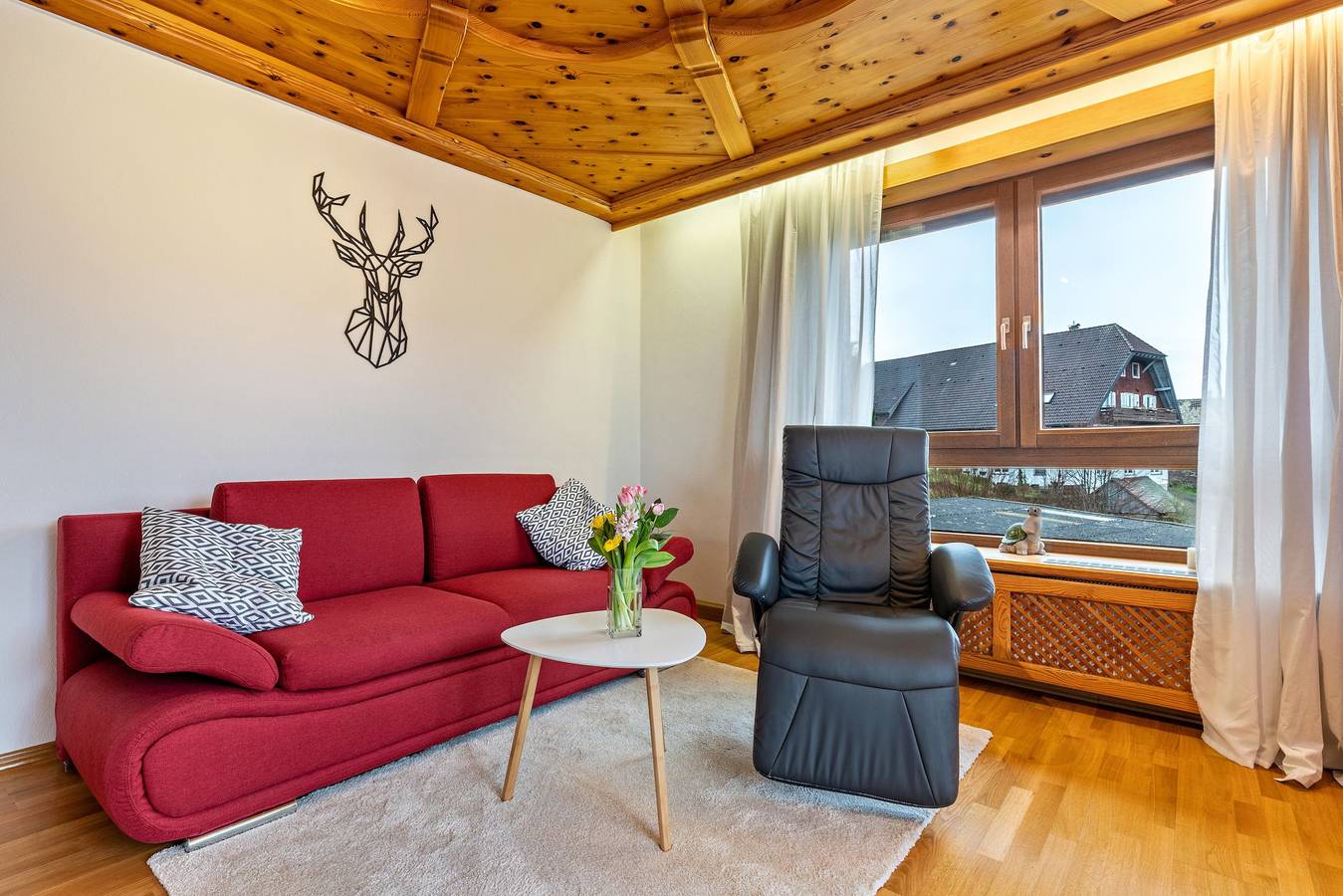 Apartamento entero, Apartamento 'Ferienwohnung Panorama' con vistas a la montaña, terraza compartida y Wi-Fi in Baiersbronn, Selva Negra Central
