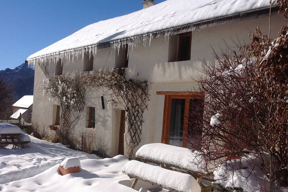 Ancienne grange magnifiquement aménagée près de Bourg d'Oisans - 19- / 21 adultes + 2 bébés in Chantelouve, Parc national des Écrins