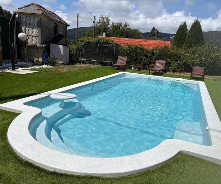 Casa de vacaciones para 7 personas, con sauna y piscina además de jacuzzi y jardín - 1