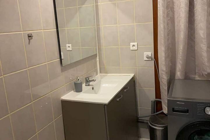 Location de vacances pour 6 personnes, avec jardin et terrasse à Cesson - 4