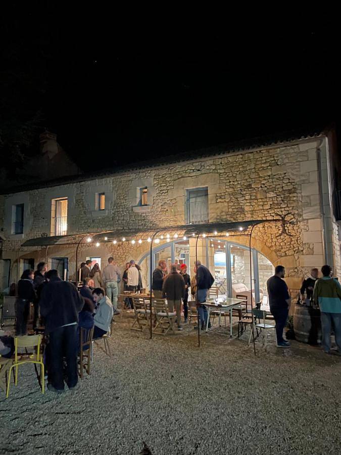 Location de vacances pour 8 personnes, avec jardin et terrasse à Le Puy-Notre-Dame - 3
