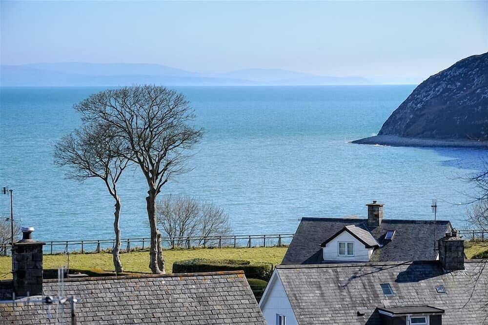 Cottage for 6 People in Llanbedrog, Gwynedd