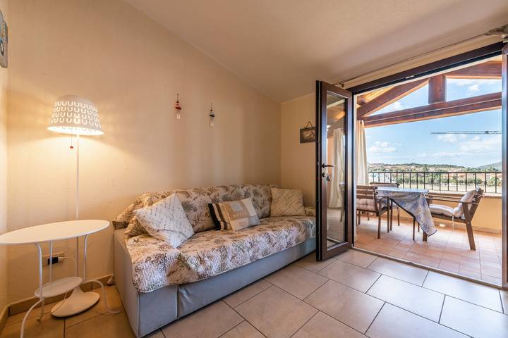 Ganze Wohnung, Ferienwohnung Residenza Agorà, Terrasse und Balkon in Crabonaxa/Villasimius, Villasimius
