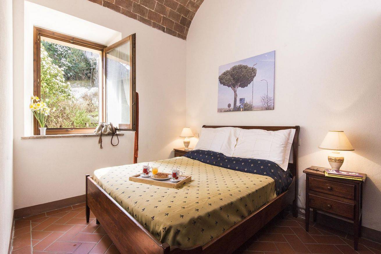 Ganze Wohnung, Zweizimmerwohnung mit Panoramablick und Pool in Roccastrada, Grosseto Provinz