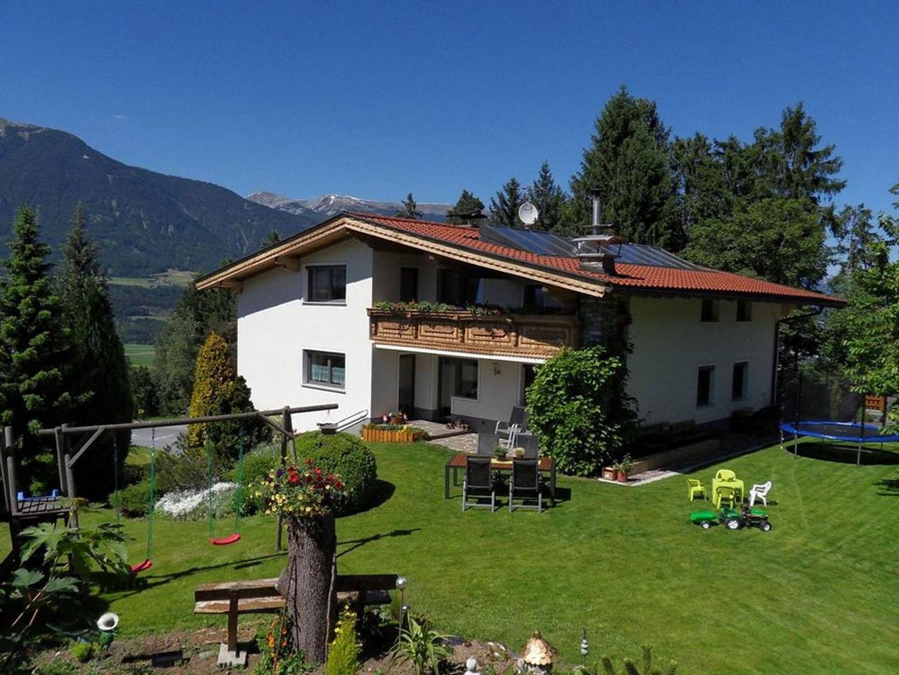 Ganze Ferienwohnung, Appartements Anfang - Appartement 2 in Tuxer Alpen, Weerberg