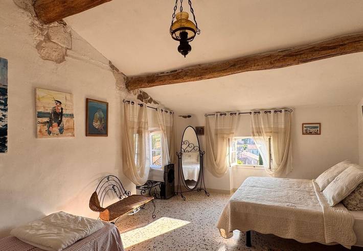 Maison d’hôte pour 6 personnes, avec vue et jardin, animaux acceptés