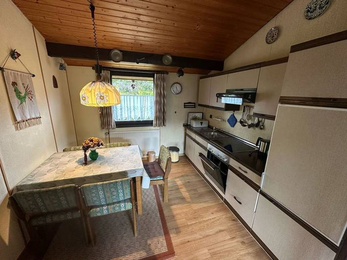 Voll ausgestattetes Ferienhaus "Robinson" Nr.64 mit überdachter Terrasse in Waldbrunn, Neckar-Odenwald-Kreis