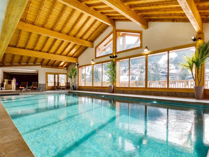 Gîte pour 6 personnes, avec bassin pour enfant ainsi que balcon et sauna, animaux acceptés dans Office De Tourisme Des Carroz - 2